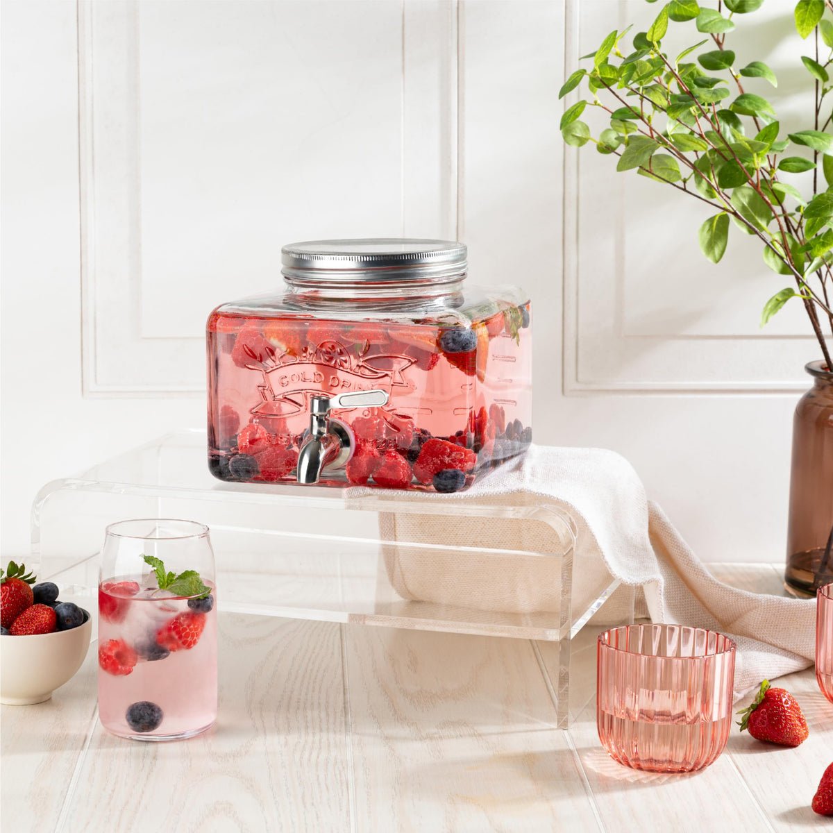 MosJos fridge-fit beverage dispenser stored neatly in the fridge for cold drinks.