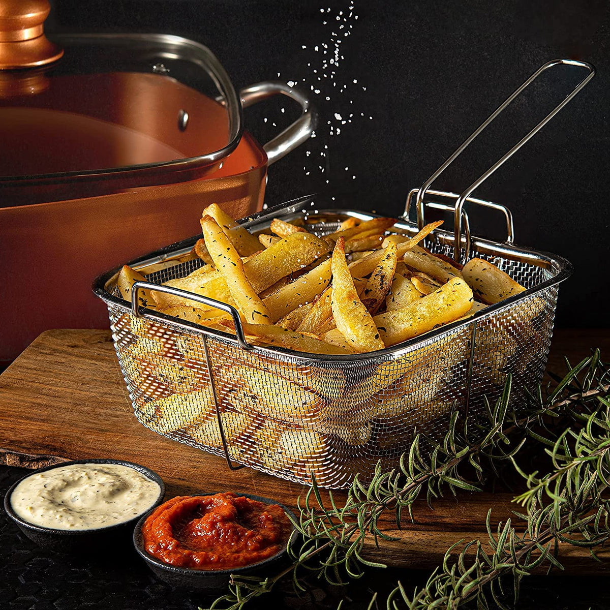 Moss & Stone 9.5 x 3.5 inch deep pan ready for versatile recipes.