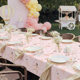 Moukeren durable PE plastic tablecloth resists tearing and fading
