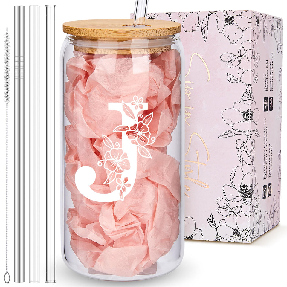 Mozaba personalized tumbler with monogram and bamboo lid, a stylish daily companion.