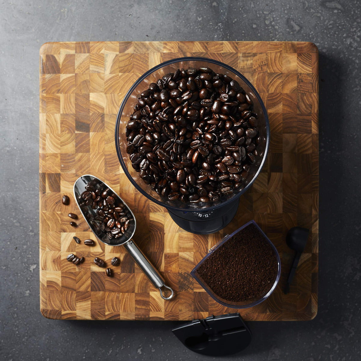 One-touch operation on the Mr. Coffee burr mill grinder for quick grinding.