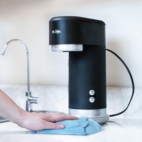 Reusable filter kit helps you brew pod-free coffee at home.