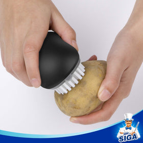 MR.SIGA pack of 2 black brushes for daily kitchen tasks.