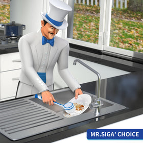 MR.SIGA Round Dish Brush stands on flat surfaces, keeping sinks tidy.