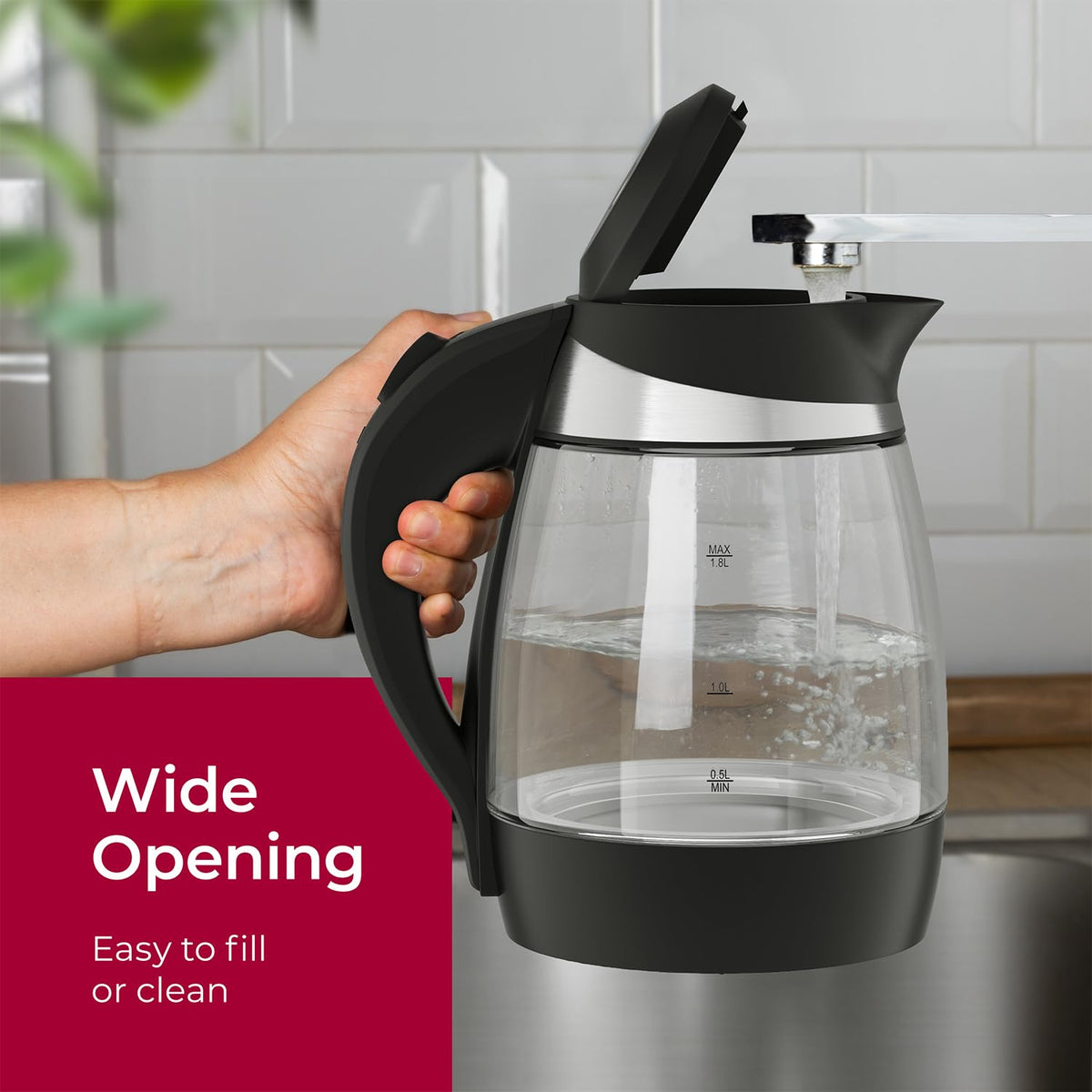 Mueller Living Electric Kettle 1-8l-capacity supports multiple servings for gatherings.