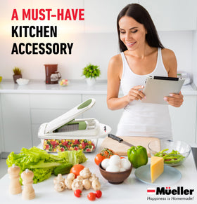 Mueller Pro-Series blade assembly demonstrates durable blades for precision.