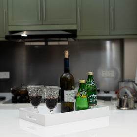 MUKEEN vanity tray keeps cosmetics neatly arranged on the dresser