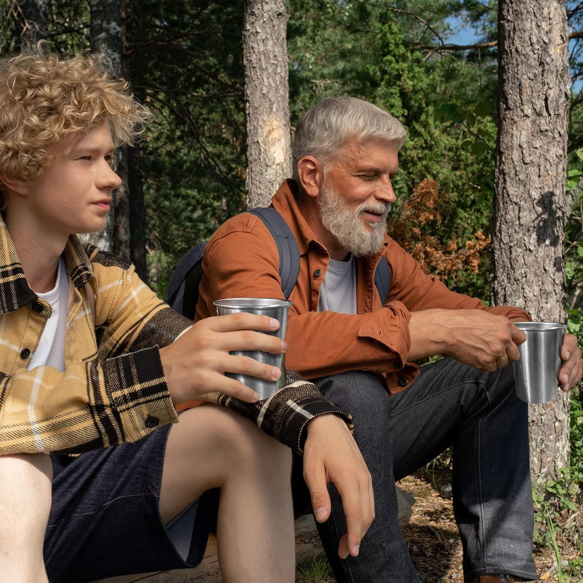 MUMIGUAN camping cups designed for outdoor use and picnics.