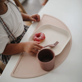 Mushie Ivory durable lightweight plate designed for daily use