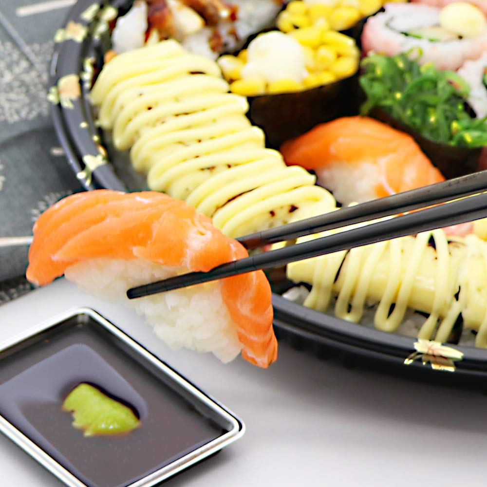 MUYOS hollow insulated design chopsticks for comfortable grip during meals.