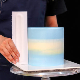 Mwellewm 4pc set offers versatile edges for mousse and buttercream decorating.