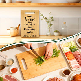 MY-ALVVAYS bamboo board with rounded corners adds a stylish kitchen touch.