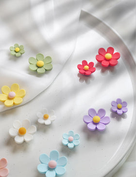 Mymazn kitchen-office decor magnets brighten spaces with colorful flowers.