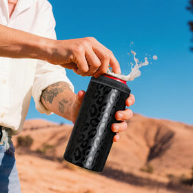 MYTHQUATE sweat-proof exterior prevents condensation while held