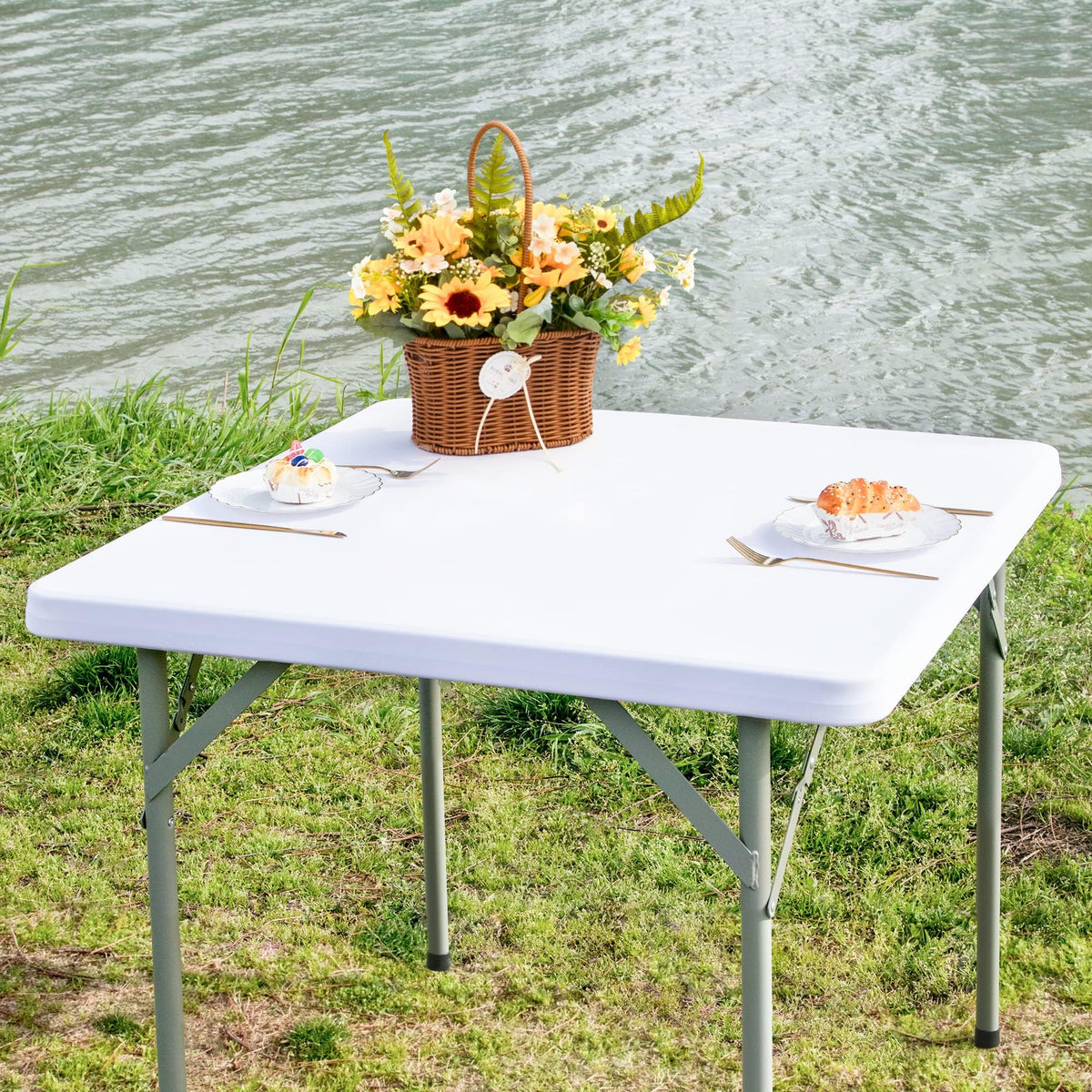 Nacuci square fitted table cover in white with elastic edge for a secure fit.
