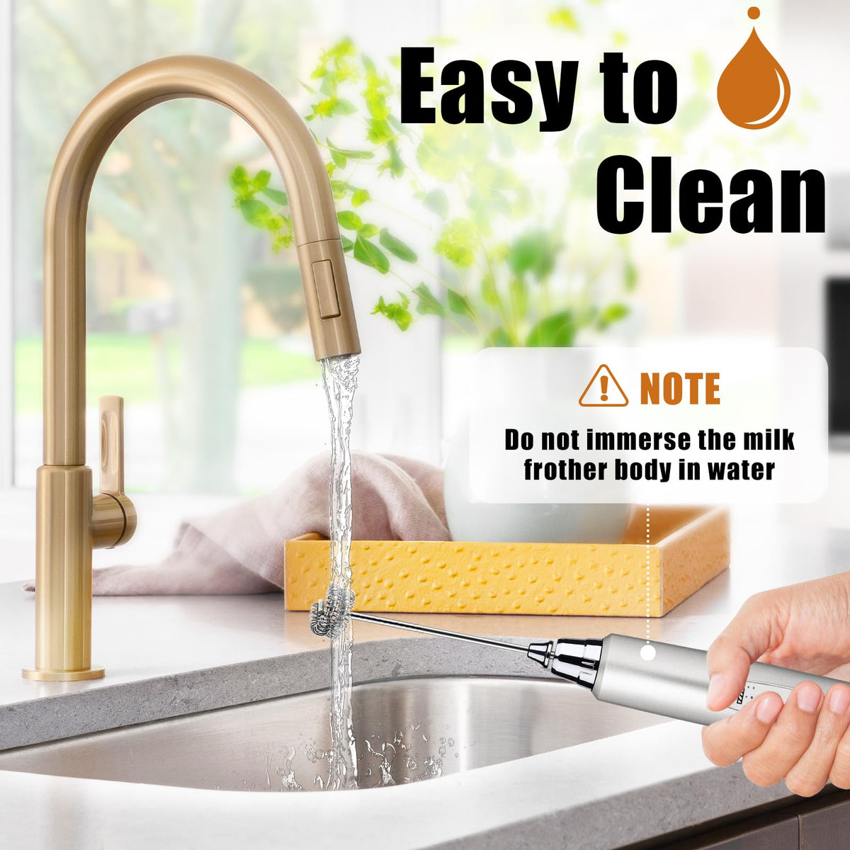 Nahida ergonomic handle ensures comfortable grip during frothing