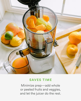 Nama J2 containers and strainers separate juice from pulp neatly.