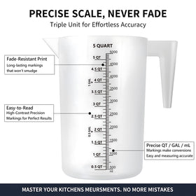 NaNaPaly measuring cup demonstrating wide temperature range for hot and cold liquids.