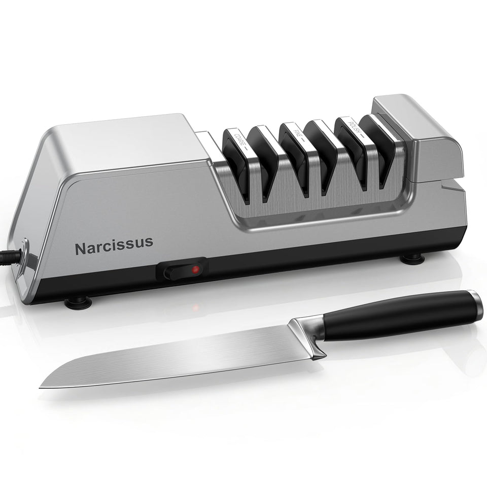 Narcissus S809 coarse stage diamond sharpener for quick edge repair on knives.