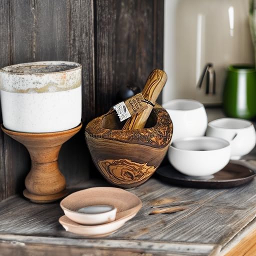 Naturally Med Tunisian olive wood close-up shows hardwearing surface