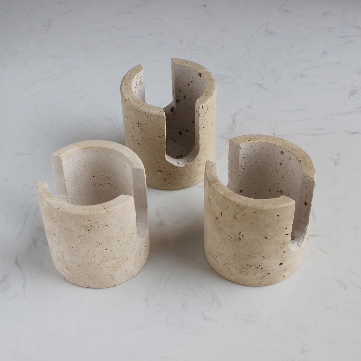 Natust gift-ready packaging for a stylish housewarming gift.