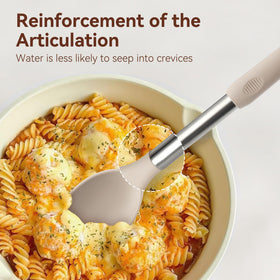 NCUE oven mitts with spatula provide safe handling while cooking.