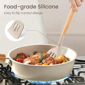 NCUE pasta server and spatula for easy mixing and serving.