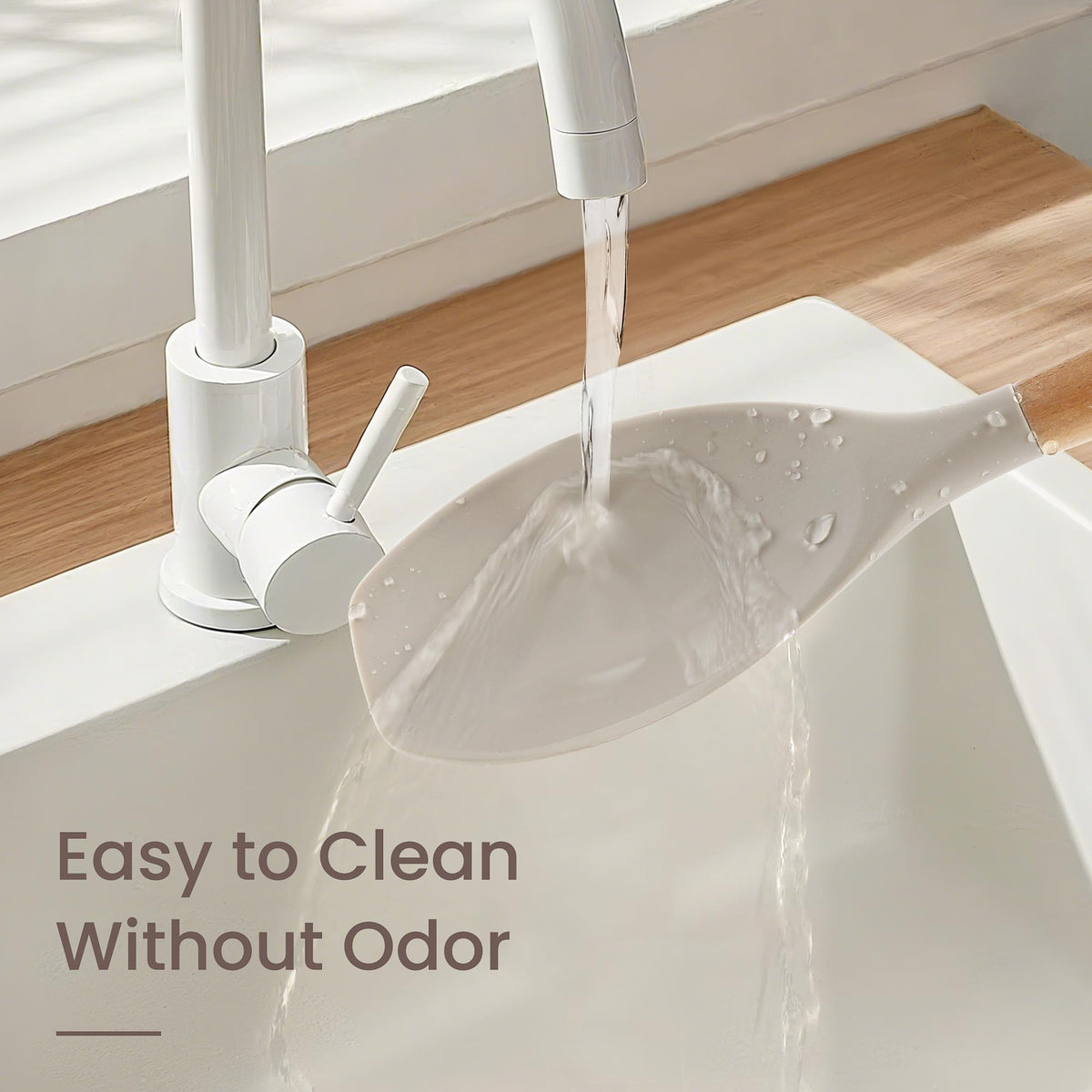 NCUE silicone spoons and tongs suitable for non-stick cookware.
