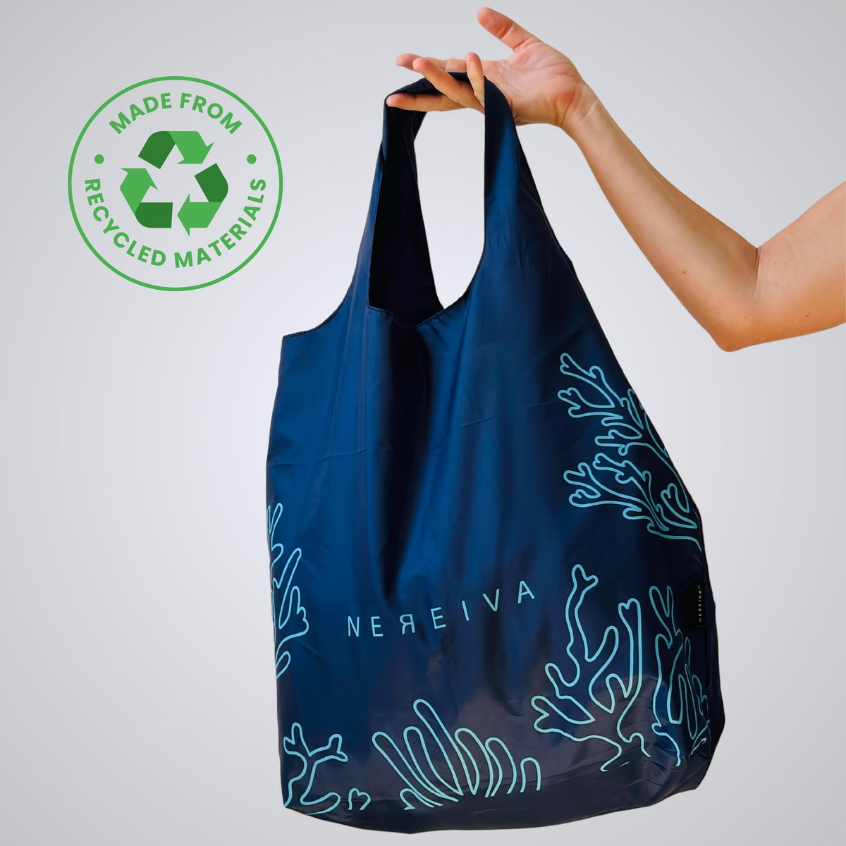 Nereiva 55 lb capacity bag ideal for groceries and supplies.