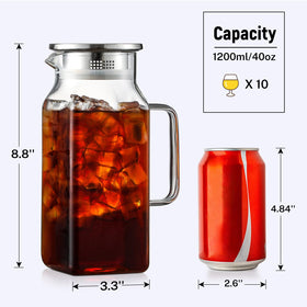 NETANY borosilicate glass pitcher in fridge highlighting space-saving square design.