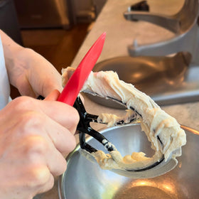New Metro Design Spatula ONE batter-notches scrape to reduce waste