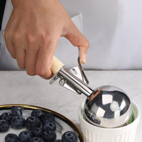 New Star disher 34783 dishwasher-safe construction for easy cleaning.