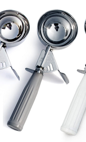 New Star 34769 color-coded handle aids quick size identification for accurate servings.