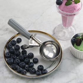 New Star 34769 disher is dishwasher safe for efficient cleaning after service.
