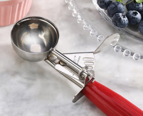 New Star Foodservice 34868 color-coded handle aids fast portion selection