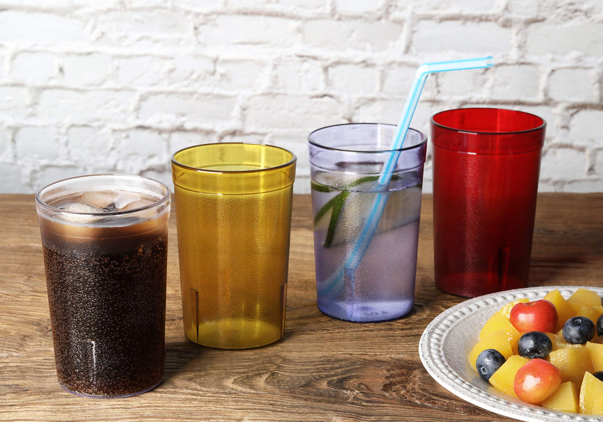 New Star Foodservice clear tumbler enhances beverage presentation in various dining environments.