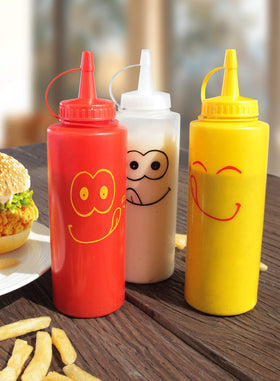 New Star Foodservice squeeze bottle wide-mouth opening for easy refills and handling