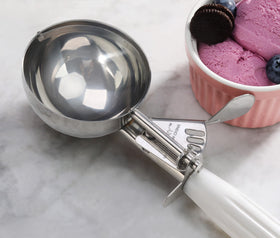 New Star Foodservice disher is dishwasher safe for fast cleaning