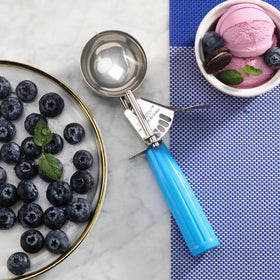 New Star Foodservice NSF color-coded handle supports quick size identification.