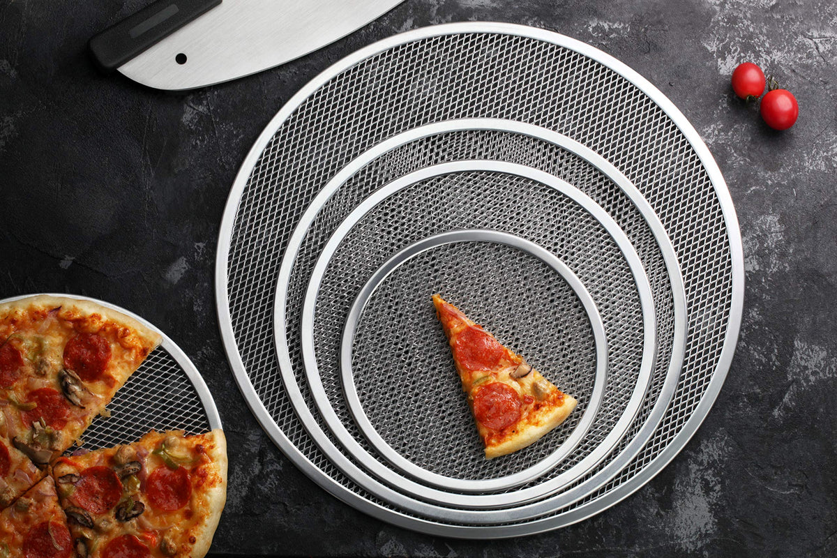New Star pizza screen ideal for pizzerias and bakeries serving crowds