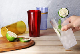 New Star Foodservice 16oz polycarbonate tumbler, restaurant-grade performance for high-volume beverage service.