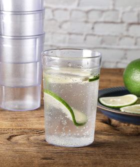 New Star Foodservice tumbler with smooth rim offers comfortable drinking and easy cleaning.