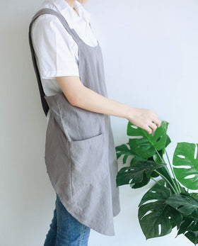 NEWGEM Women's size apron fits most with generous dimensions