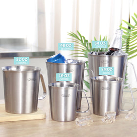 Newness measuring cup ideal for pet portions and meal prep.