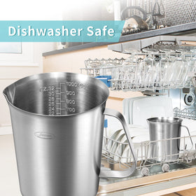 Newness measuring cup stainless steel body built for durability.