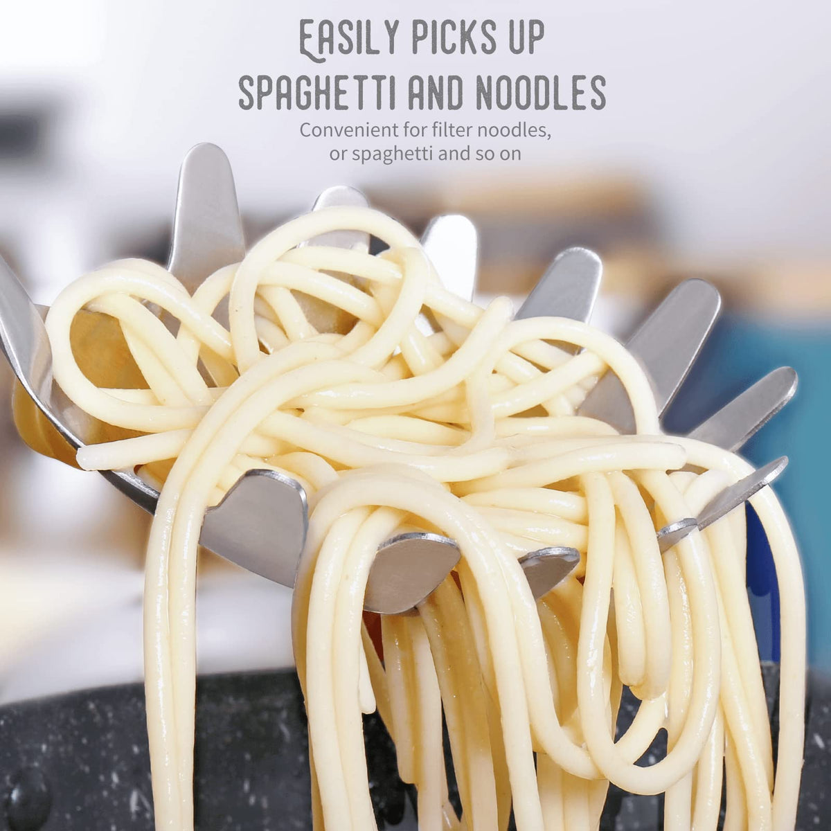 Newness Vacuum ergonomic handle reduces heat during serving.