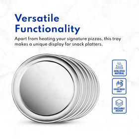New Star Foodservice pizza-pan-in-use supports bake-serve workflow
