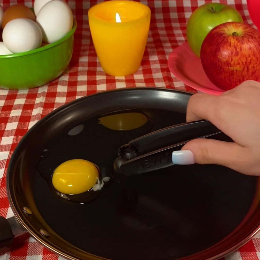 NewYolk Original Egg Tool shell fragment pickup keeps pans tidy