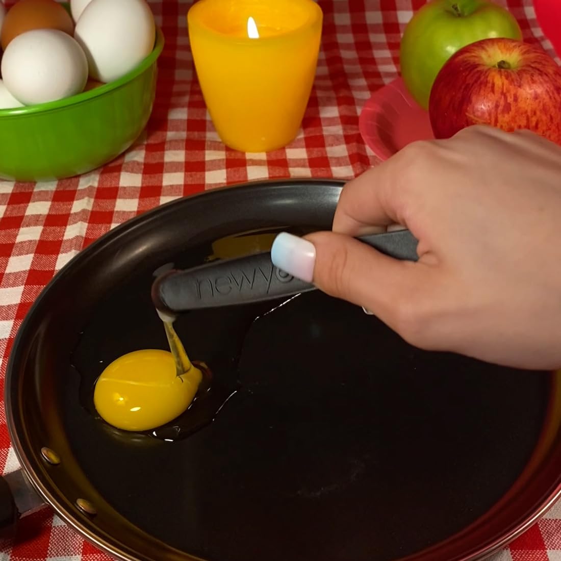 NewYolk Original Egg Tool yolk membrane handling for precise removal