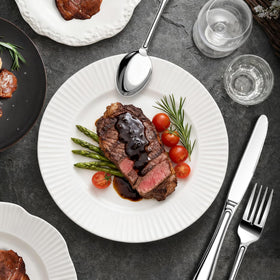 Nice Kitchen 8-dinner-spoons brings a mirror finish to everyday dining.